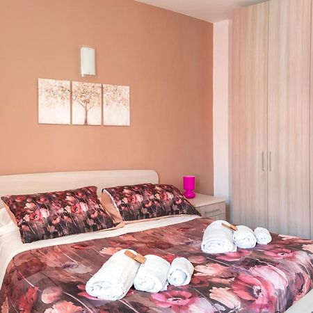 A 2 Passi Da Alba With 6 Beds Apartment Rodello Екстериор снимка